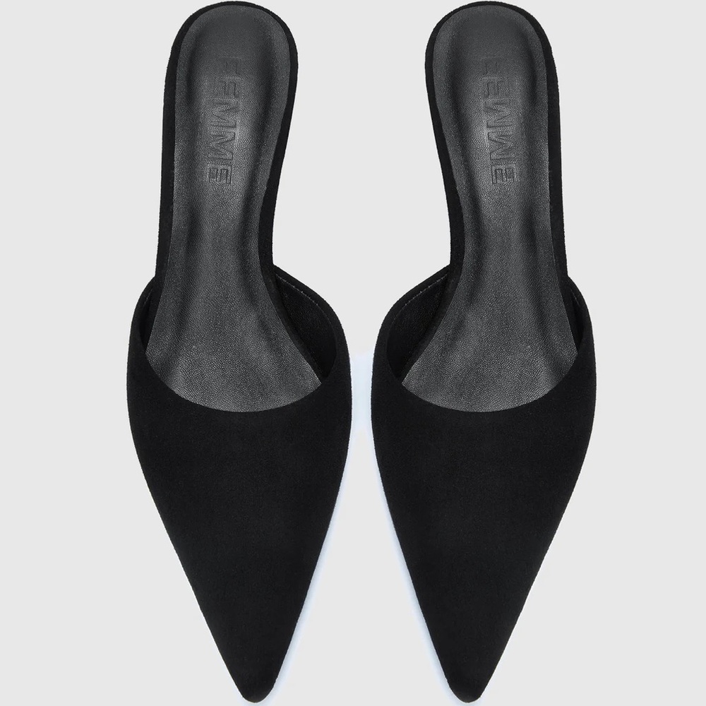 FEMME LA St. Honore Slipper - Suede Noir
Size 39/9 fits 8.5 US NEW with Dustbag